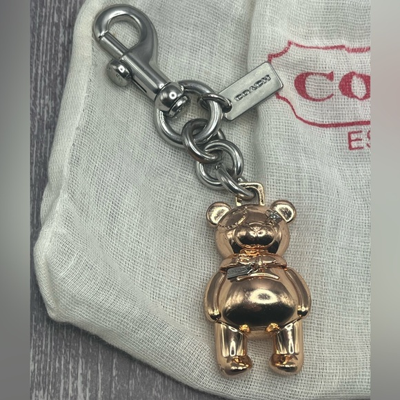 SOLD❤️ 🧸NEW COACH 3D Teddy Bear Bag Charm Key Chain Rose Gold Silver w/ Dust Bag - Picture 12 of 13